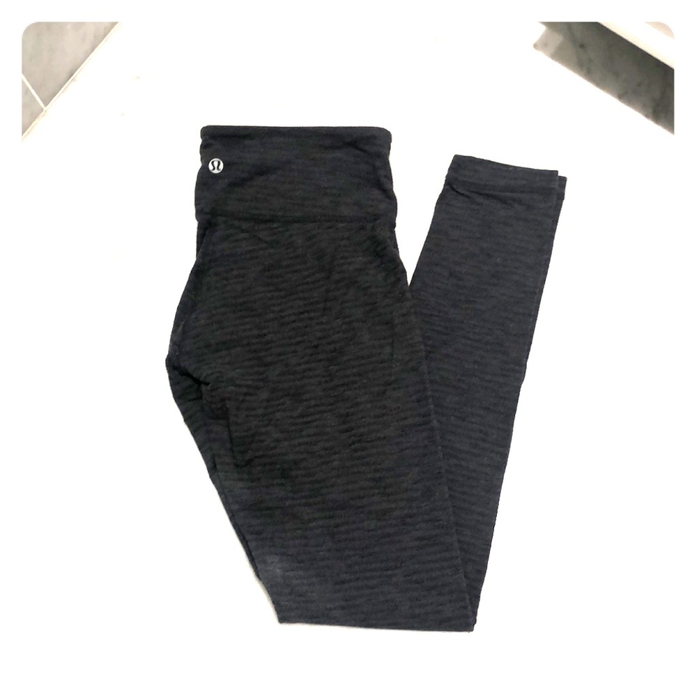 LuLulemon Wunder Under in Charcoal Gray